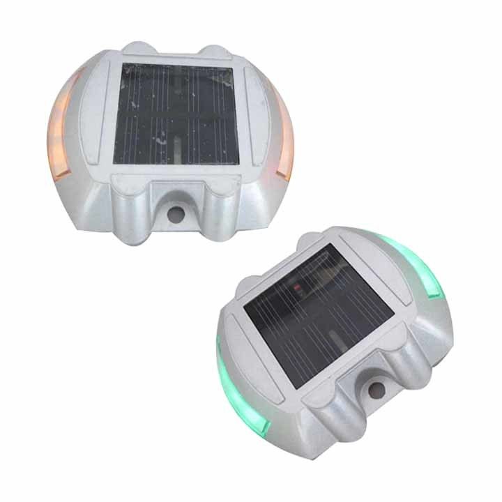 Alta visibilidade Olhos de gato solar Rodoviário Stud Alto brilho LED para a segurança rodoviária