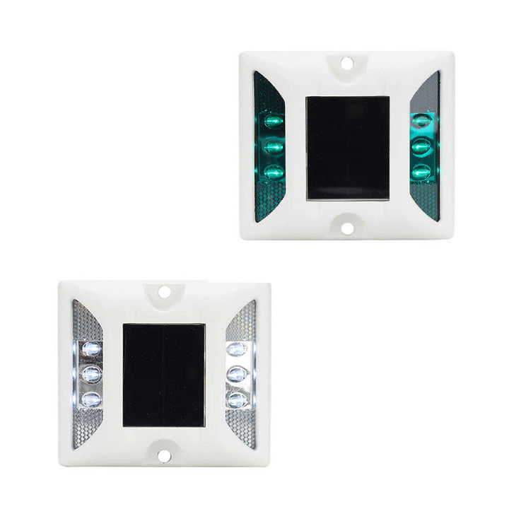 Lâmpadas de LED de energia solar para estacas de estrada
