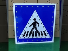 Sinais solares de trânsito altamente visíveis Sinais solares LED de travessia pedonal